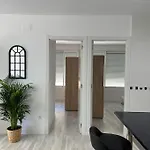Centro Con Piscina アパート トレモリノス